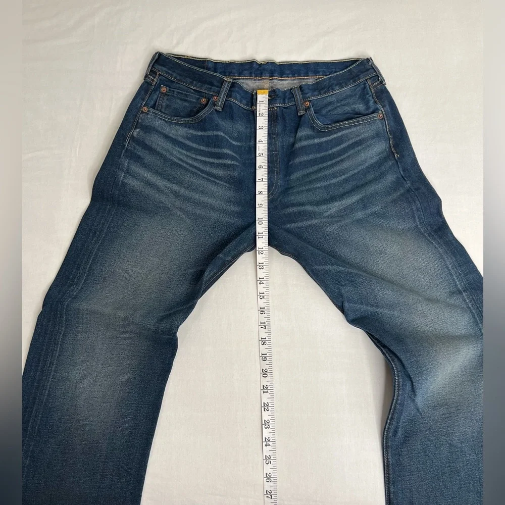 Levis Jeans Mens 34x30 Blue 501 Straight Button Fly Dark Wash Denim